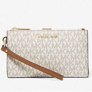 Micheal Kors Adele Logo Smart Phone Wallet